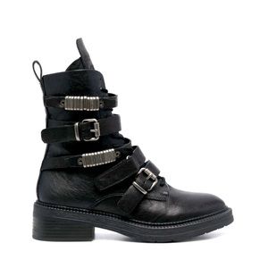 DKNY
50mm chunky buckle-fastening boots